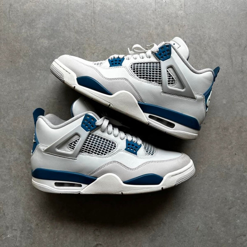 Air Jordan 4